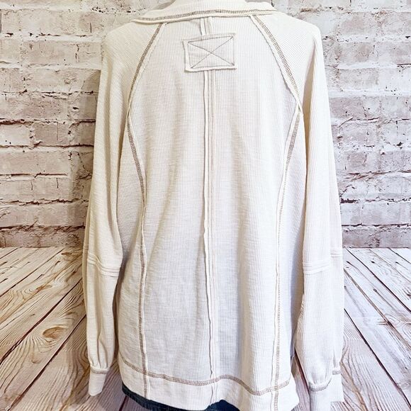 Blu Pepper ribbed knit pullover top - Picture 5 of 5